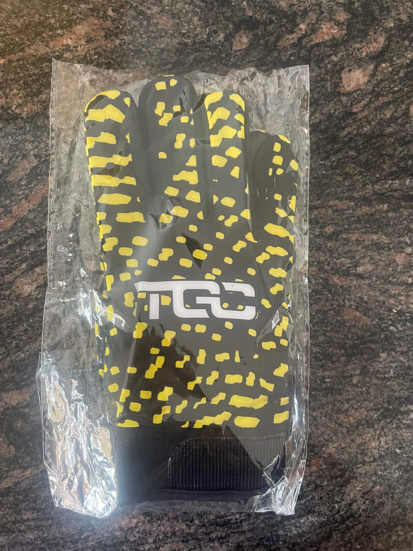 Yellow/Black Polka Dot Gloves