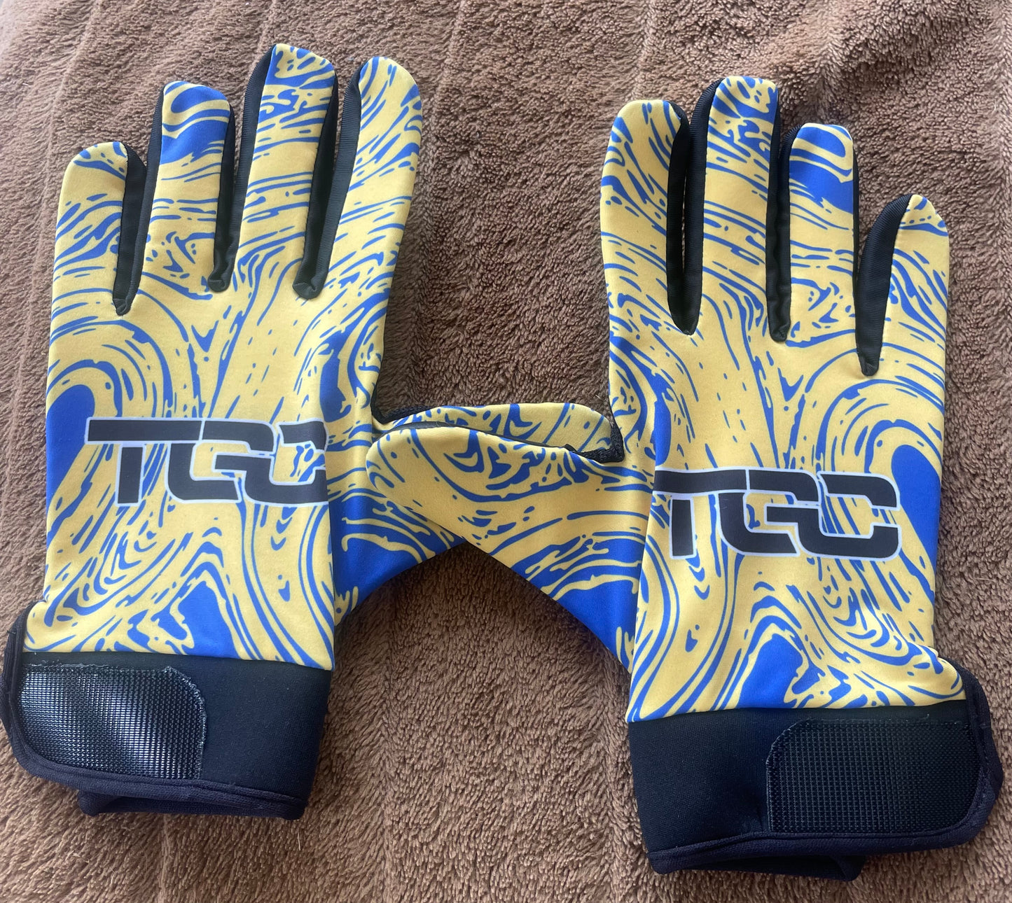 Yellow/Blue Splash Gloves
